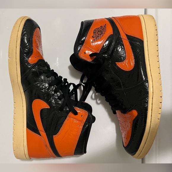 Jordan 1 shattered backboard - Picture 1 of 4